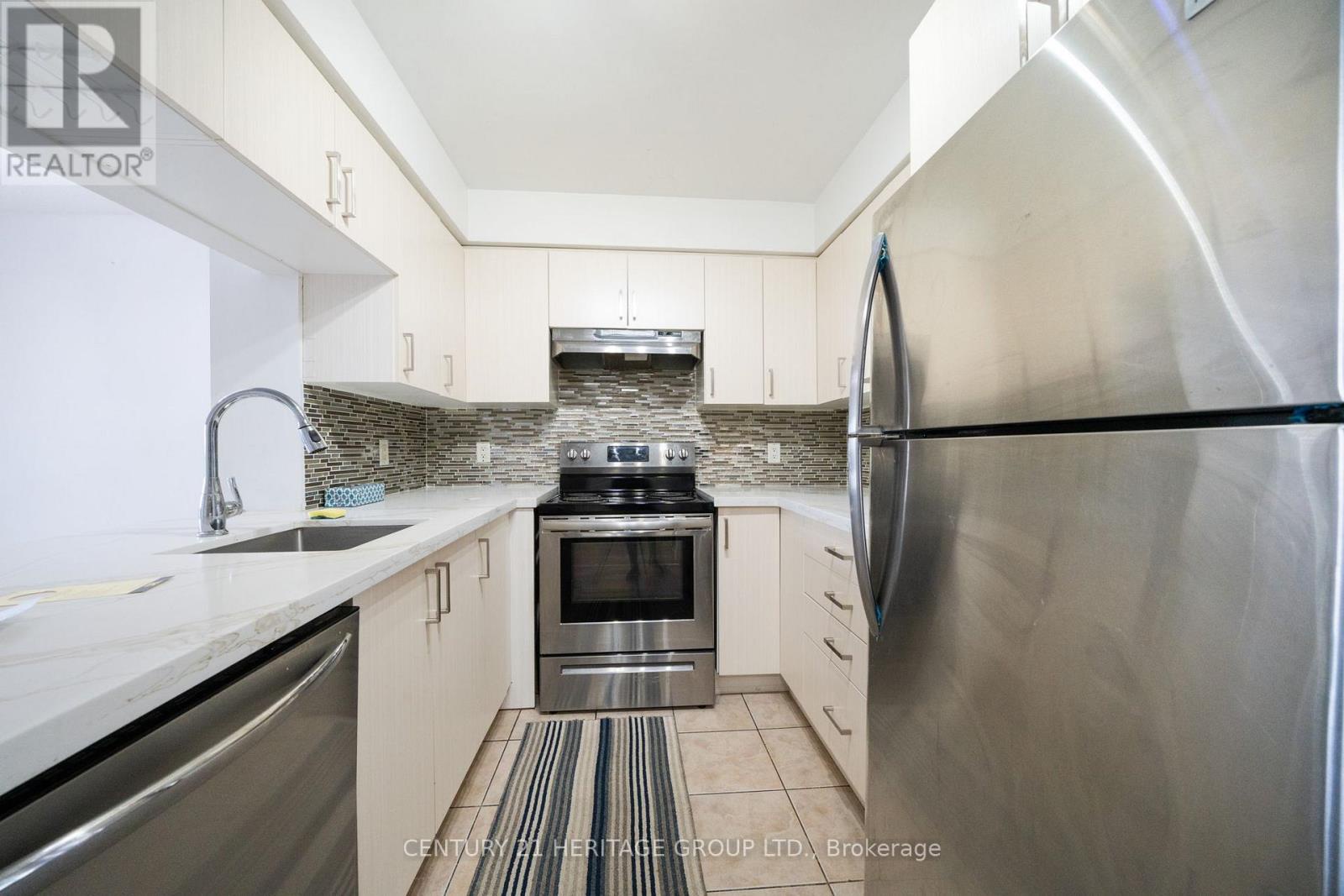 415 - 8 Mondeo Drive, Toronto (dorset Park), Ontario