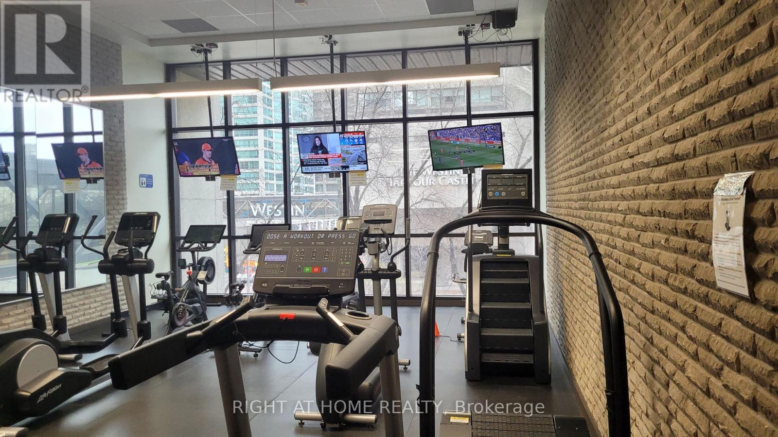 1803 - 33 Harbour Square, Toronto (waterfront Communities), Ontario