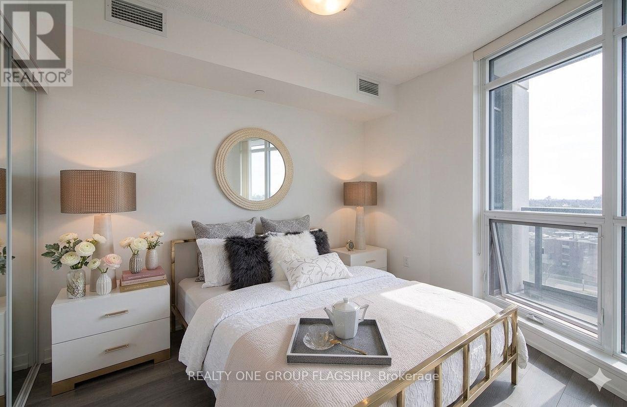 2405 - 9 Valhalla Inn Road, Toronto (islington-city Centre West), Ontario