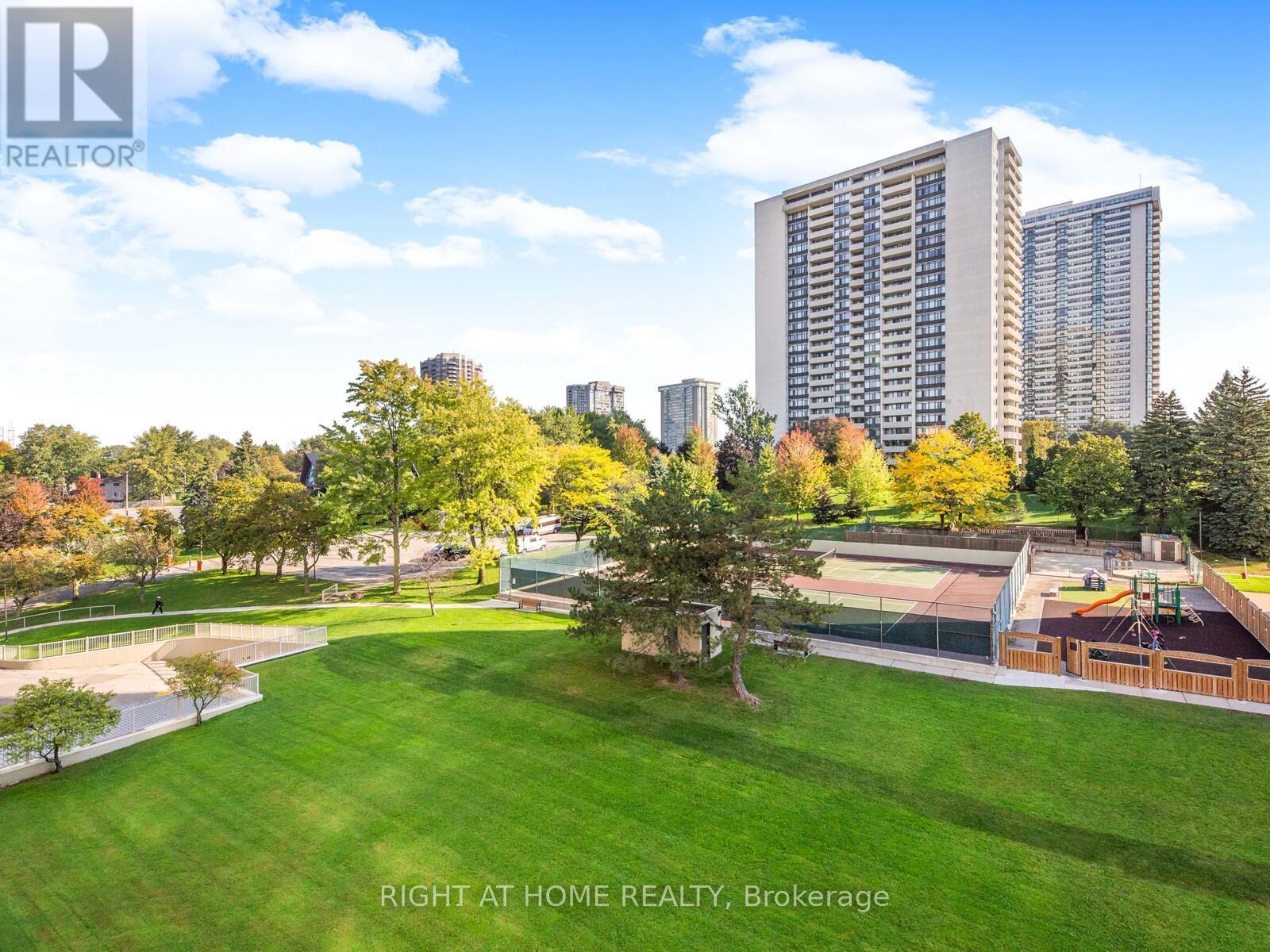 612 - 177 Linus Road, Toronto (don Valley Village), Ontario