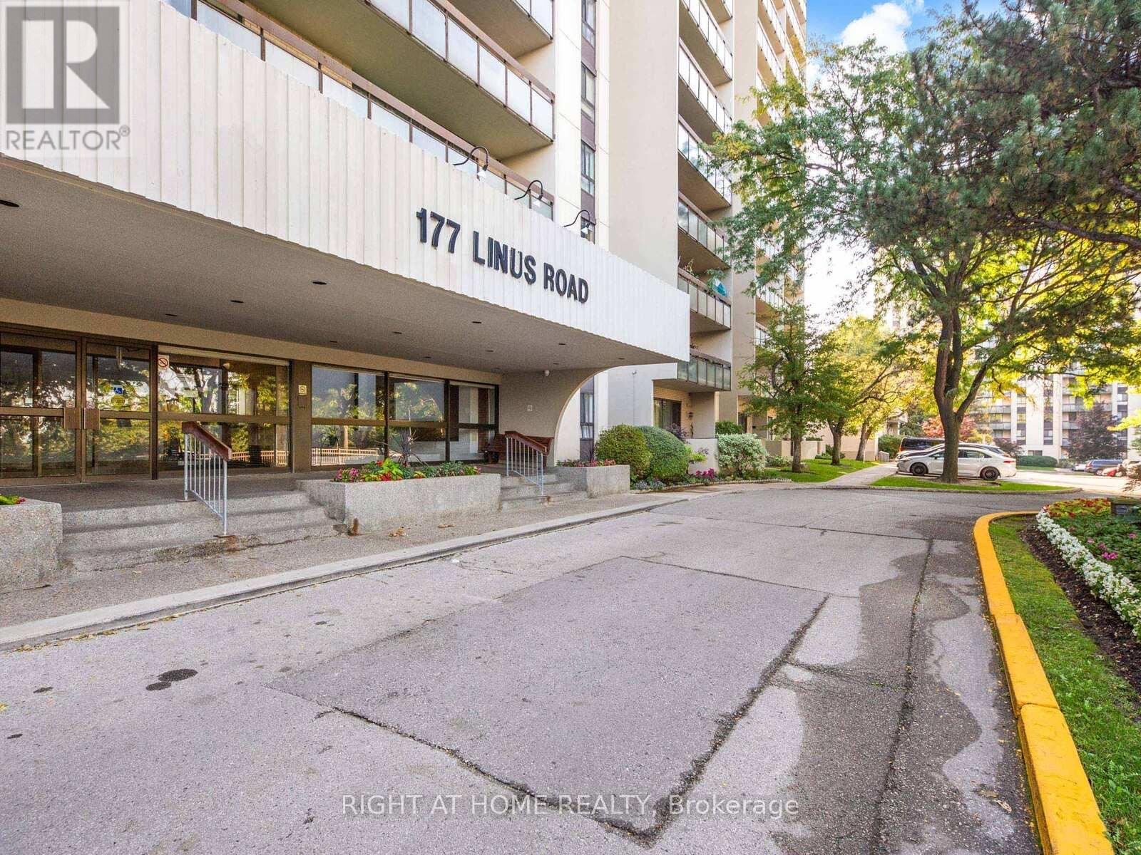 612 - 177 Linus Road, Toronto (don Valley Village), Ontario