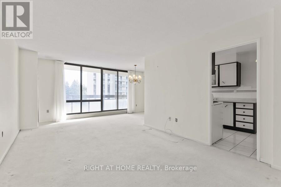 612 - 177 Linus Road, Toronto (don Valley Village), Ontario