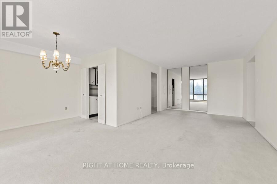 612 - 177 Linus Road, Toronto (don Valley Village), Ontario