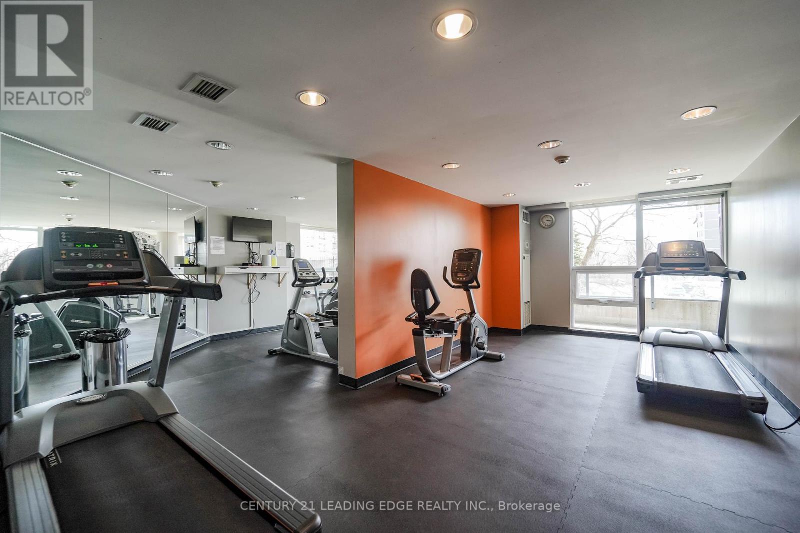 413 - 18 Valley Woods Road, Toronto (parkwoods-donalda), Ontario