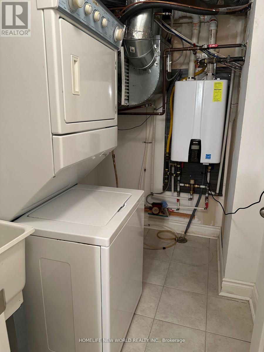 1 - 420 Kenneth Avenue, Toronto (willowdale East), Ontario