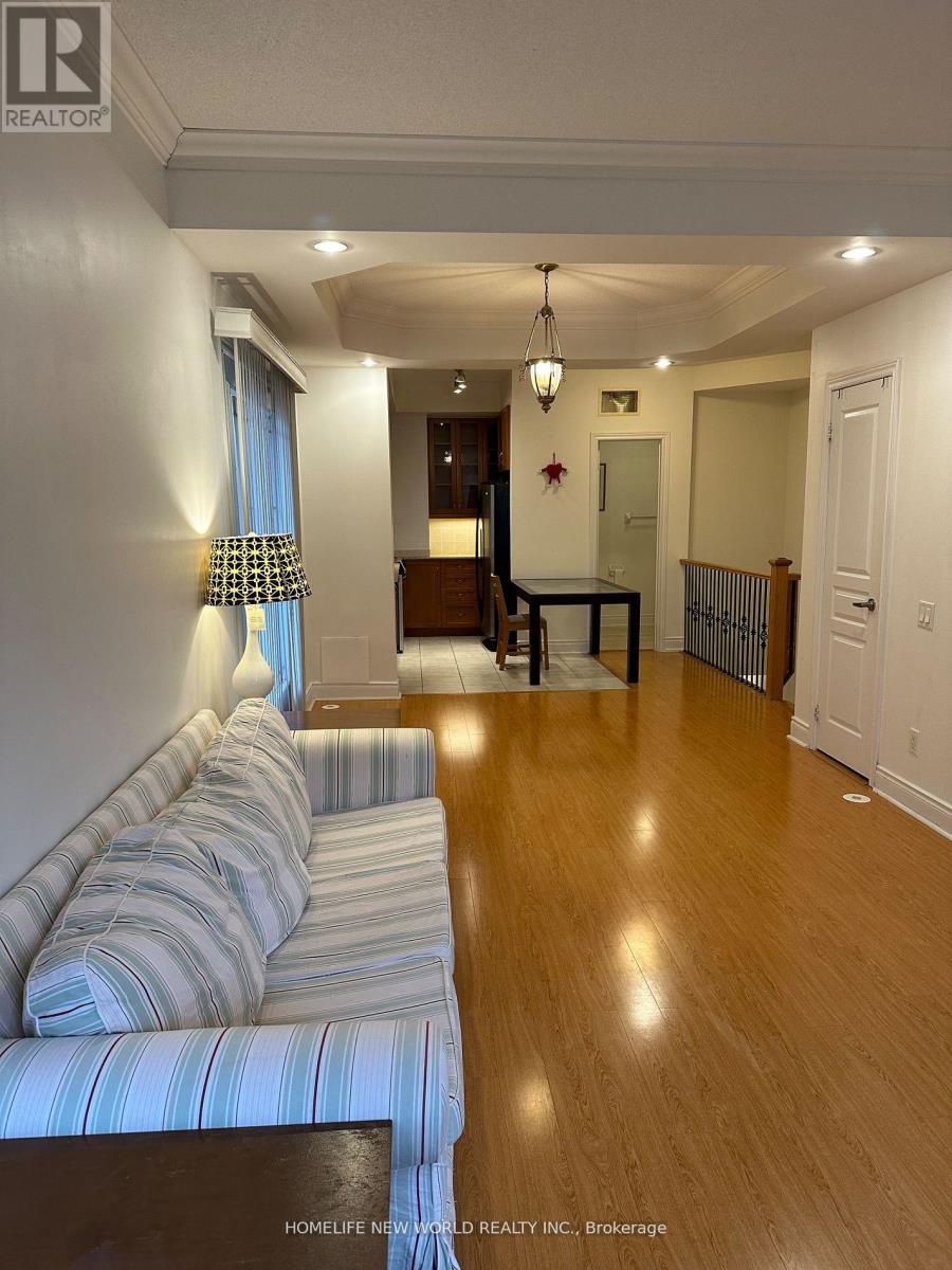 1 - 420 Kenneth Avenue, Toronto (willowdale East), Ontario