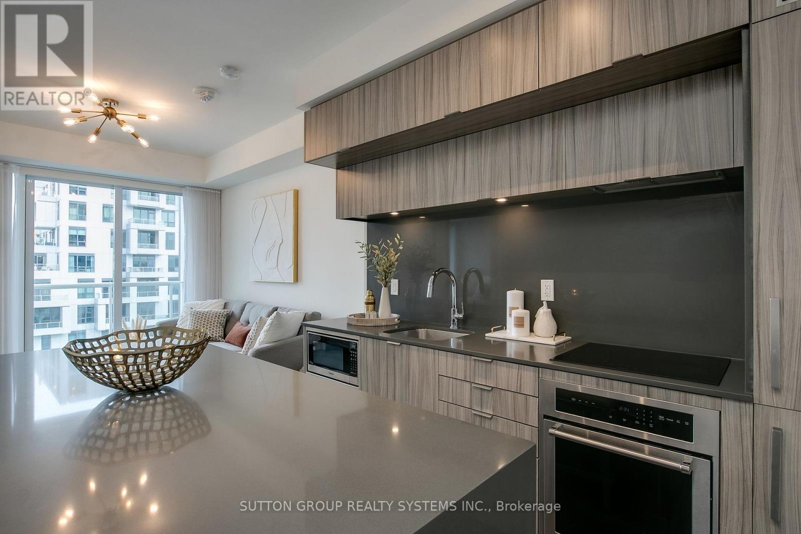 910 - 80 Vanauley Street, Toronto (kensington-chinatown), Ontario