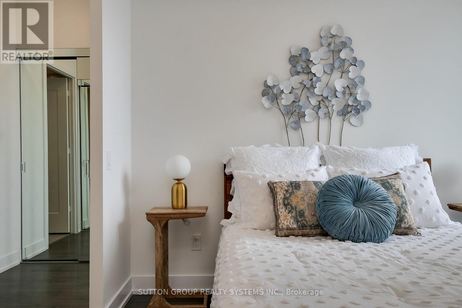 910 - 80 Vanauley Street, Toronto (kensington-chinatown), Ontario