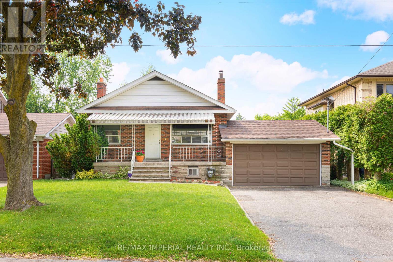 7 Doddington Drive, Toronto (stonegate-queensway), Ontario