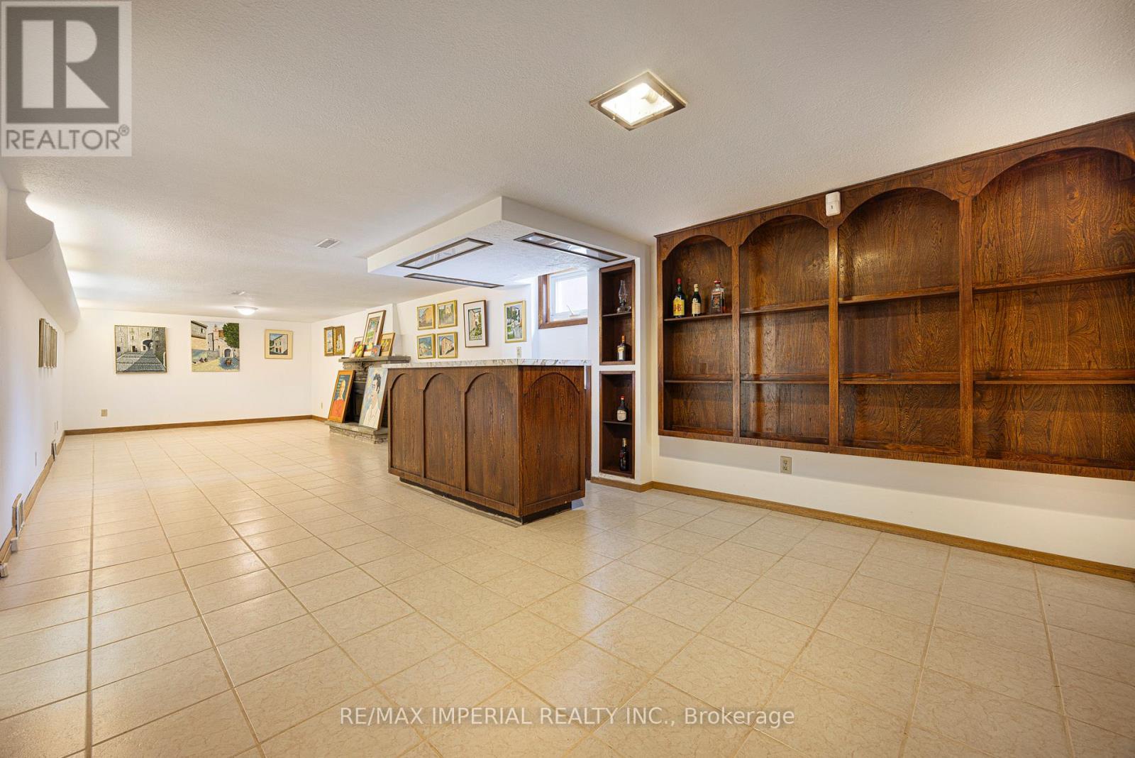 7 Doddington Drive, Toronto (stonegate-queensway), Ontario