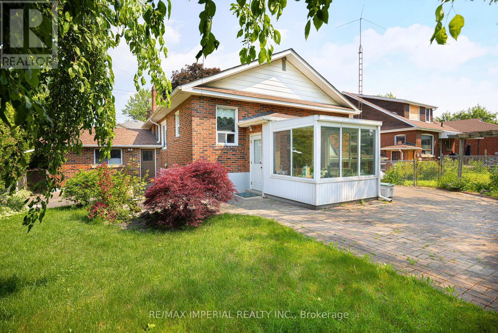 7 Doddington Drive, Toronto (stonegate-queensway), Ontario