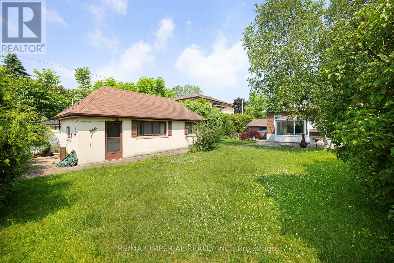 7 Doddington Drive, Toronto (stonegate-queensway), Ontario