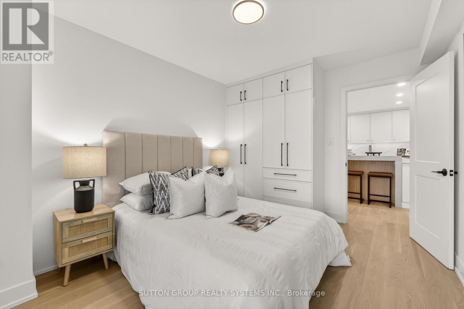 1409 - 820 Burnhamthorpe Road, Toronto (markland Wood), Ontario