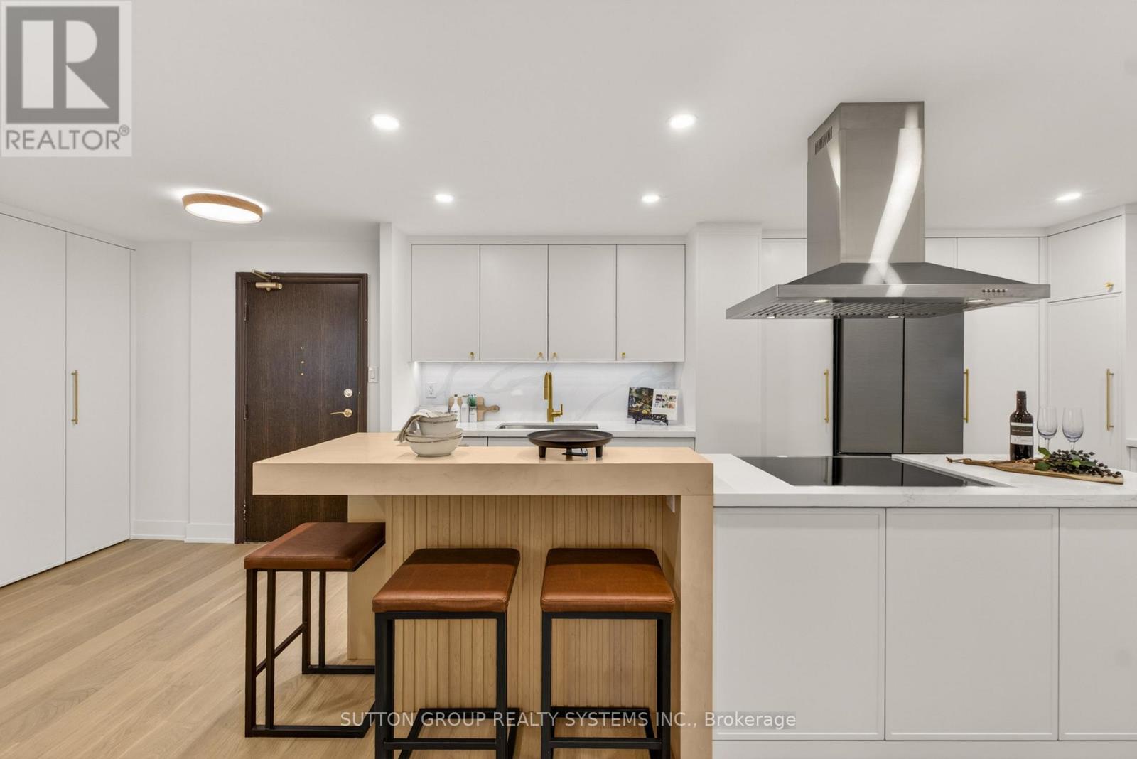 1409 - 820 Burnhamthorpe Road, Toronto (markland Wood), Ontario