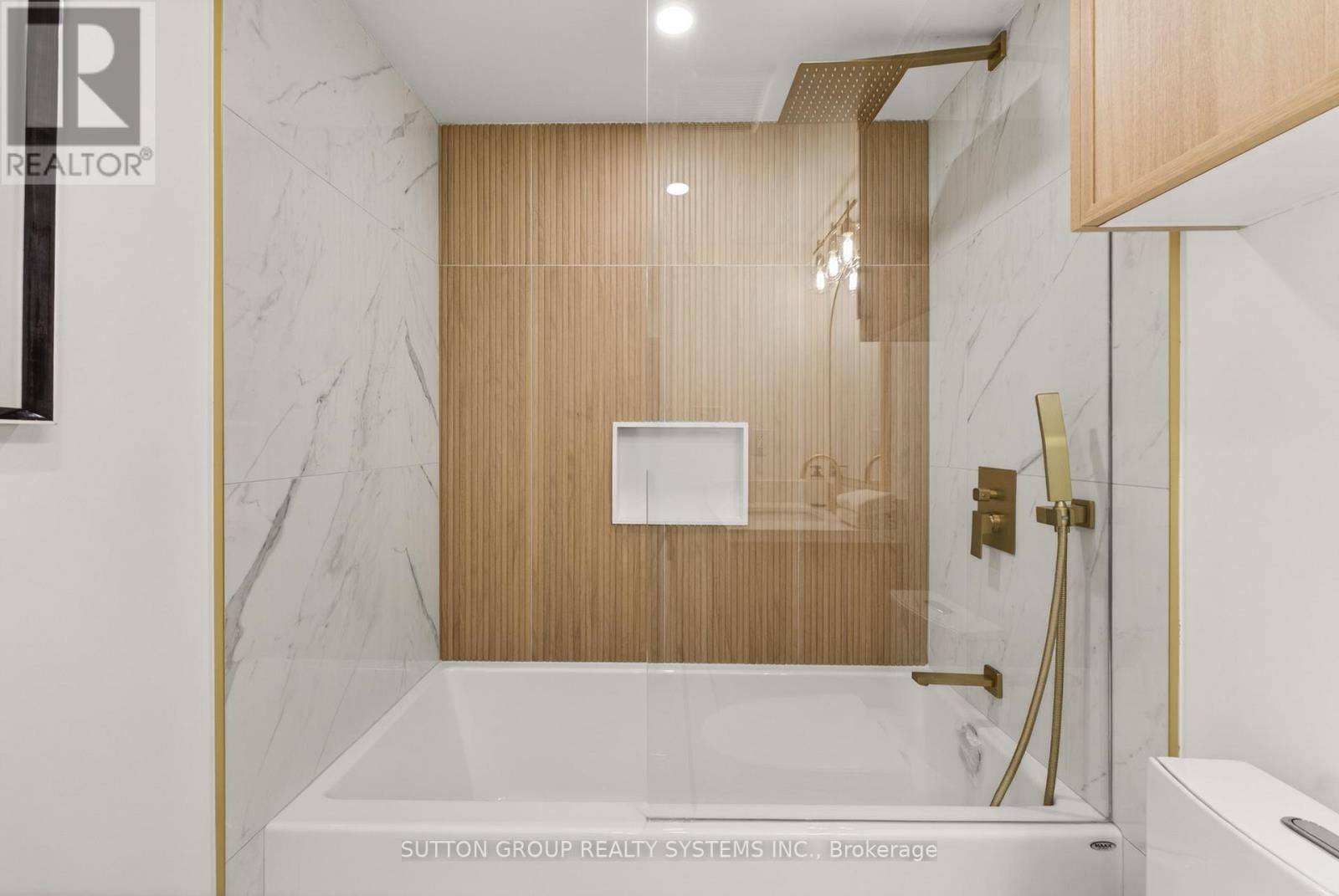 1409 - 820 Burnhamthorpe Road, Toronto (markland Wood), Ontario