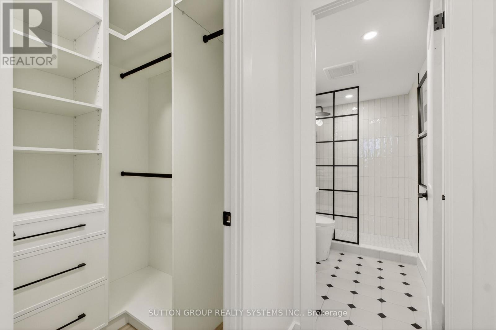 1409 - 820 Burnhamthorpe Road, Toronto (markland Wood), Ontario