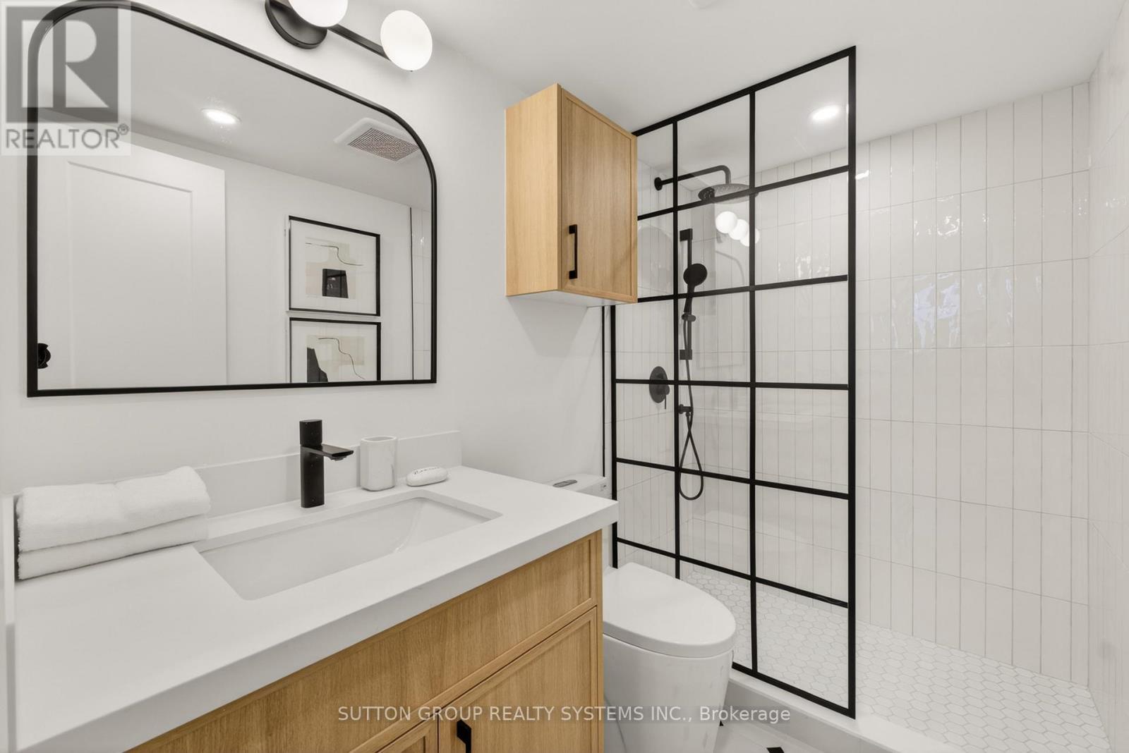 1409 - 820 Burnhamthorpe Road, Toronto (markland Wood), Ontario