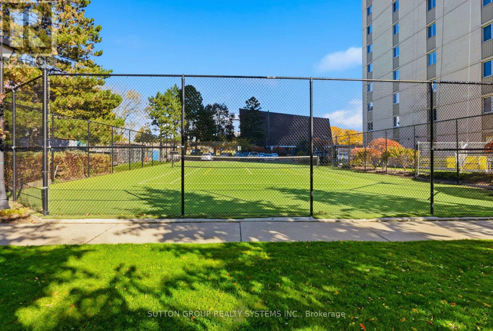 1409 - 820 Burnhamthorpe Road, Toronto (markland Wood), Ontario