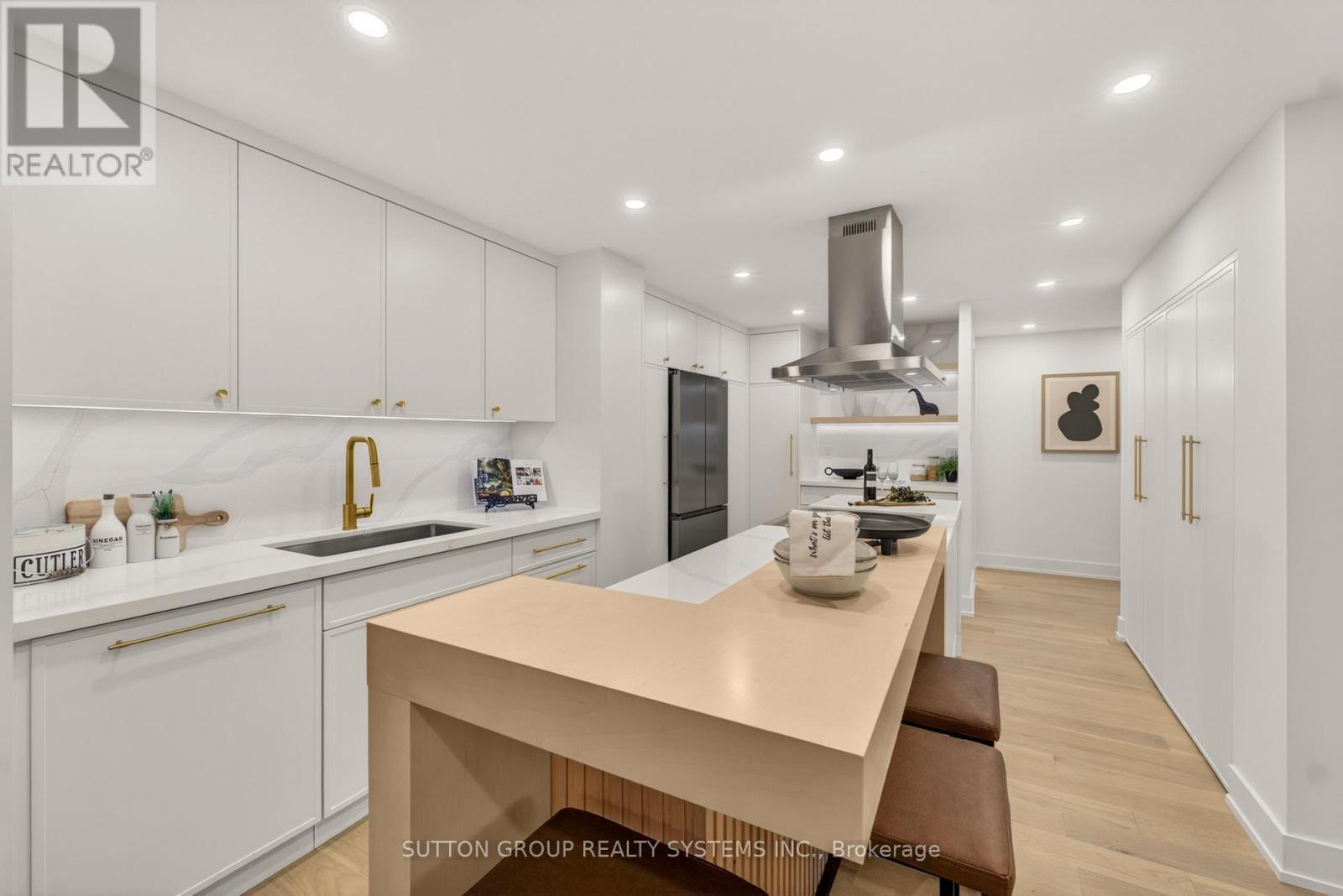 1409 - 820 Burnhamthorpe Road, Toronto (markland Wood), Ontario