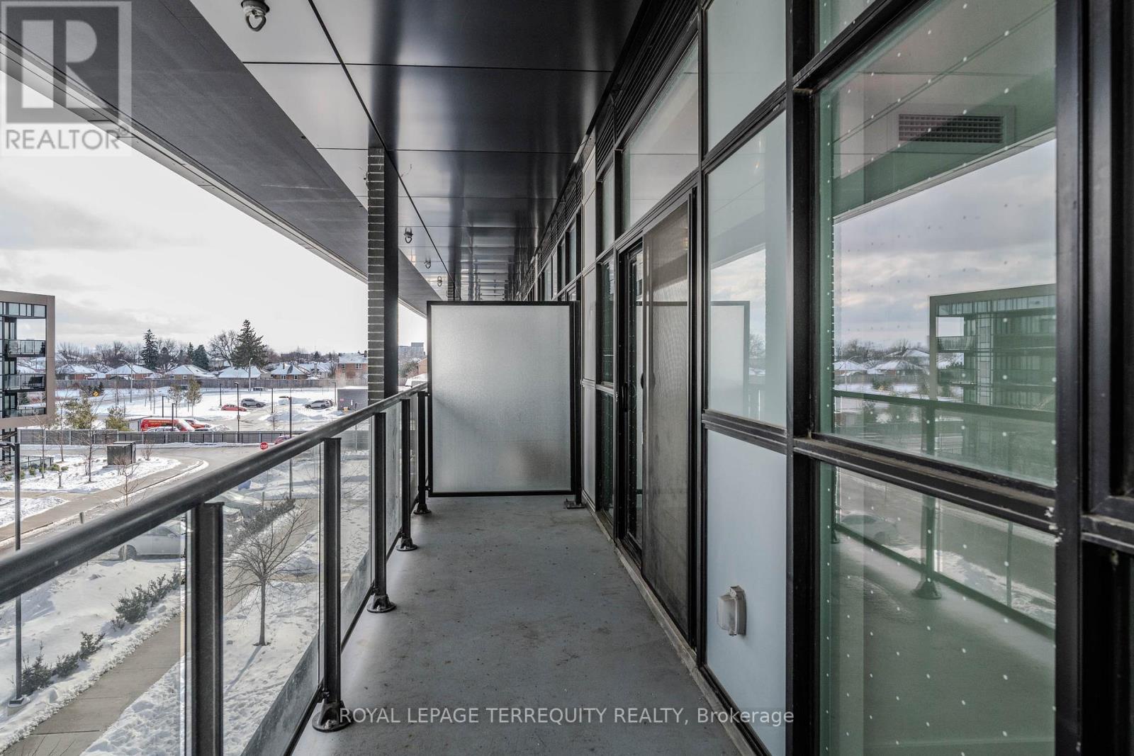 326 - 50 George Butchart Drive, Toronto (downsview-roding-cfb), Ontario