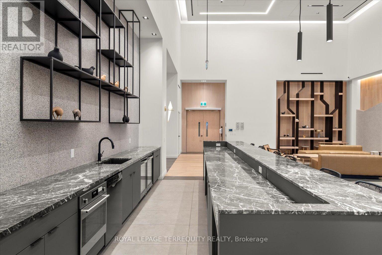 326 - 50 George Butchart Drive, Toronto (downsview-roding-cfb), Ontario