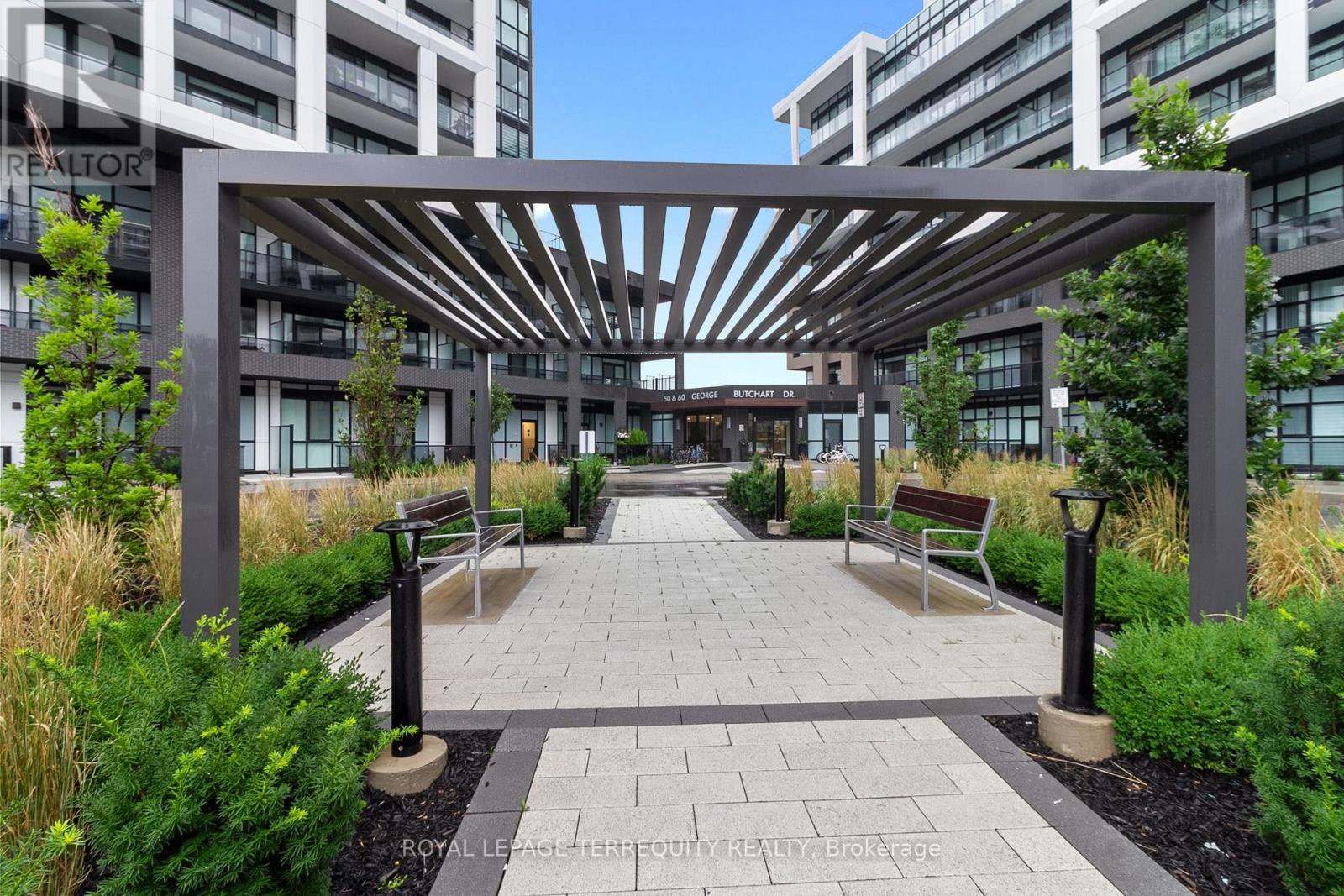 326 - 50 George Butchart Drive, Toronto (downsview-roding-cfb), Ontario