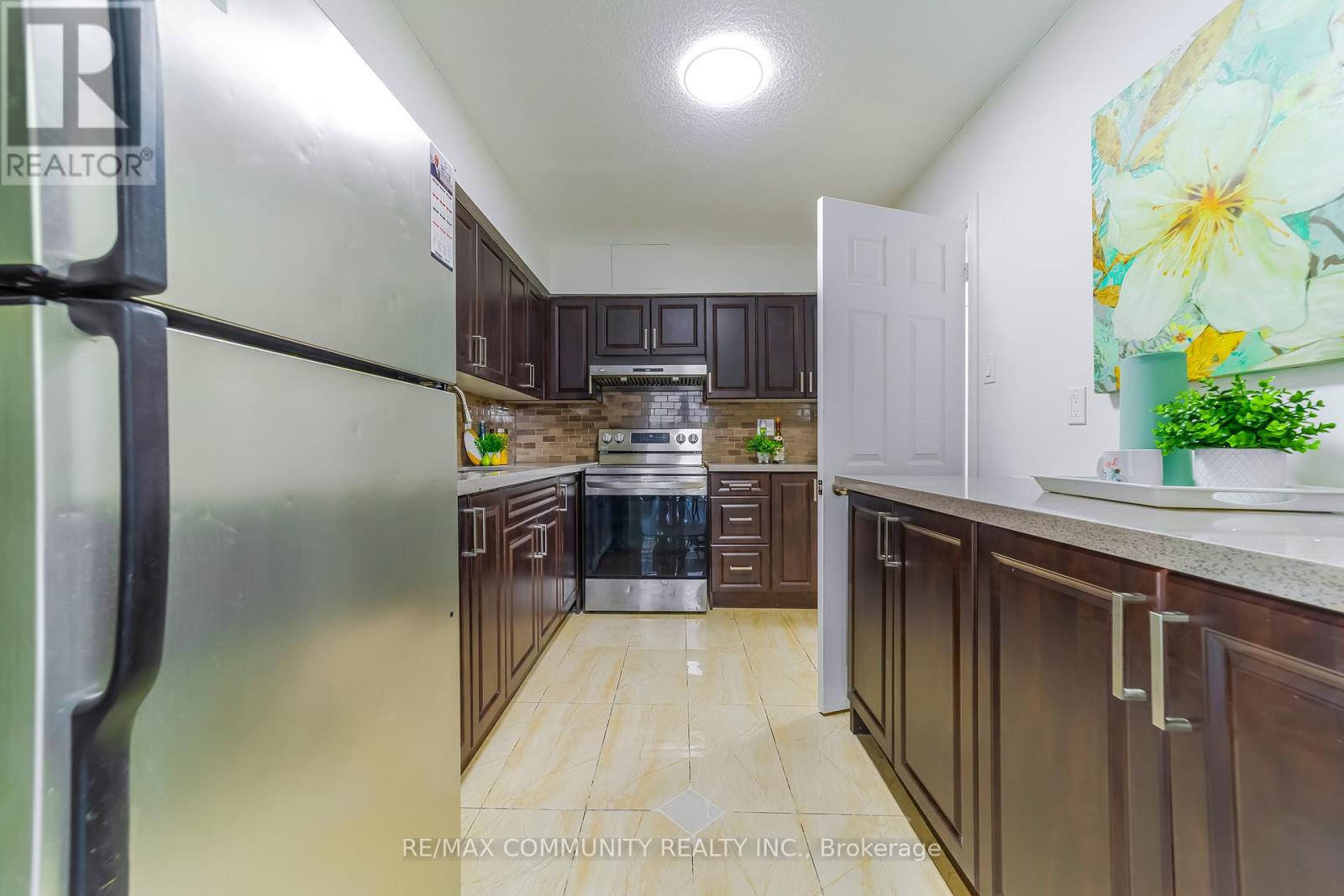 511 - 3380 Eglinton Avenue E, Toronto (scarborough Village), Ontario