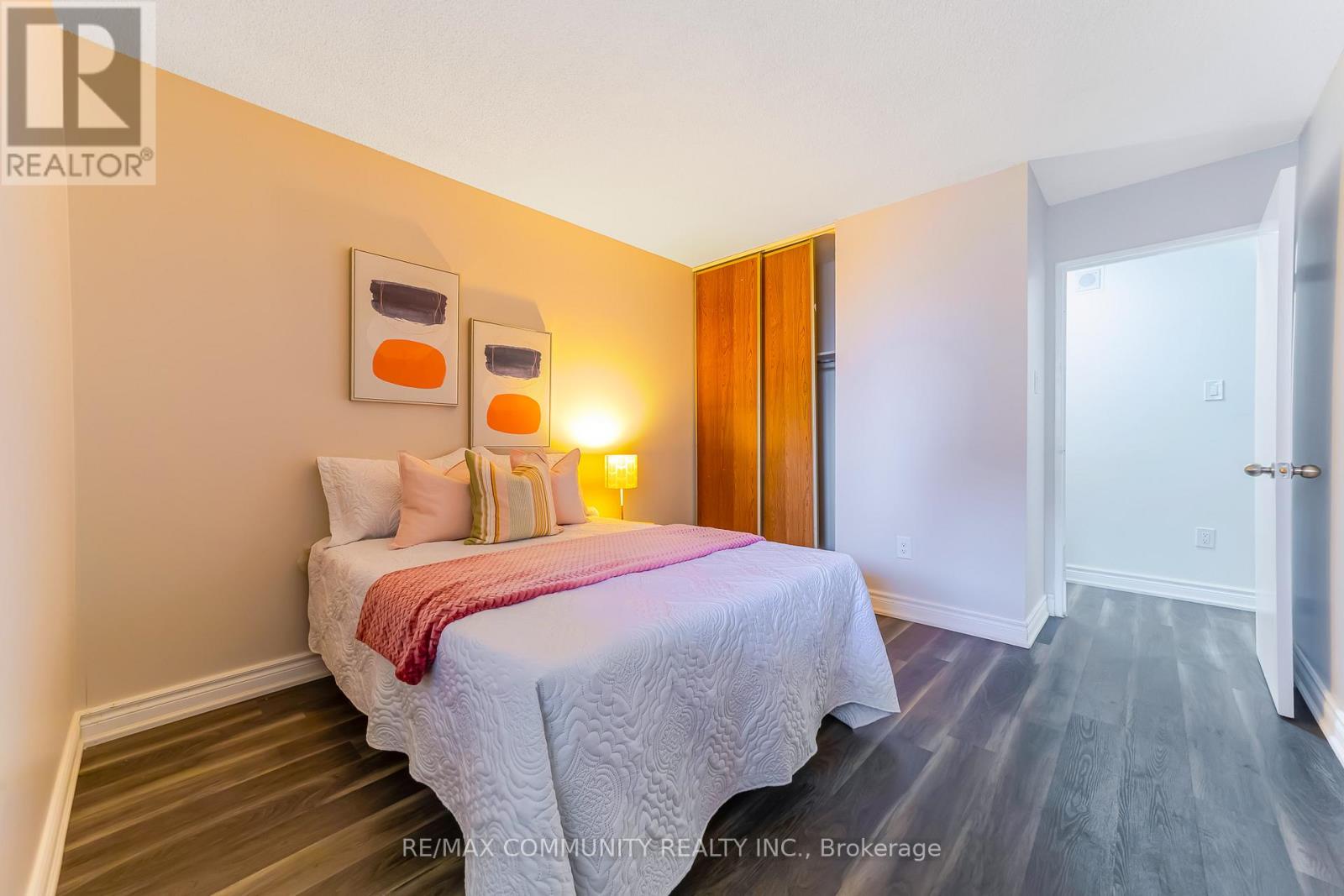 511 - 3380 Eglinton Avenue E, Toronto (scarborough Village), Ontario