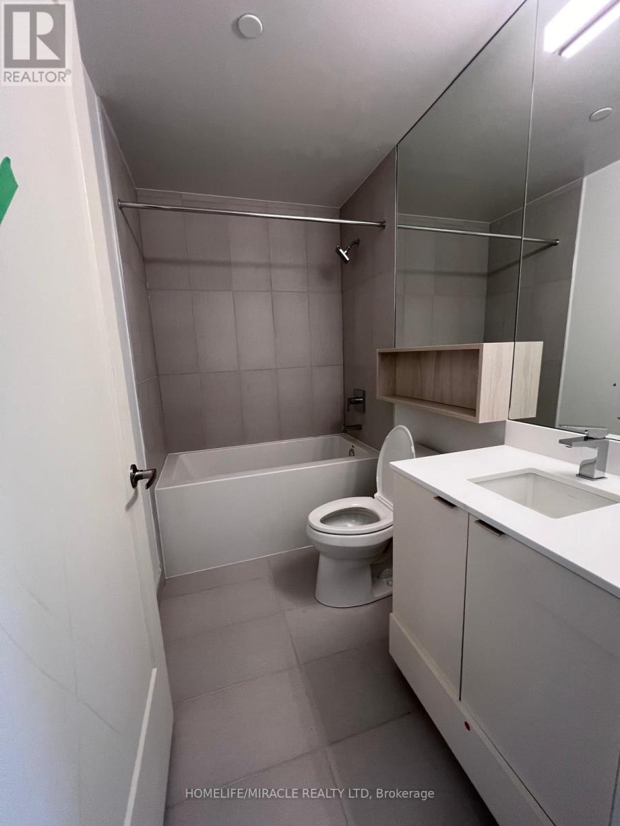 2423 - 135 Lower Sherbourne Street, Toronto (moss Park), Ontario