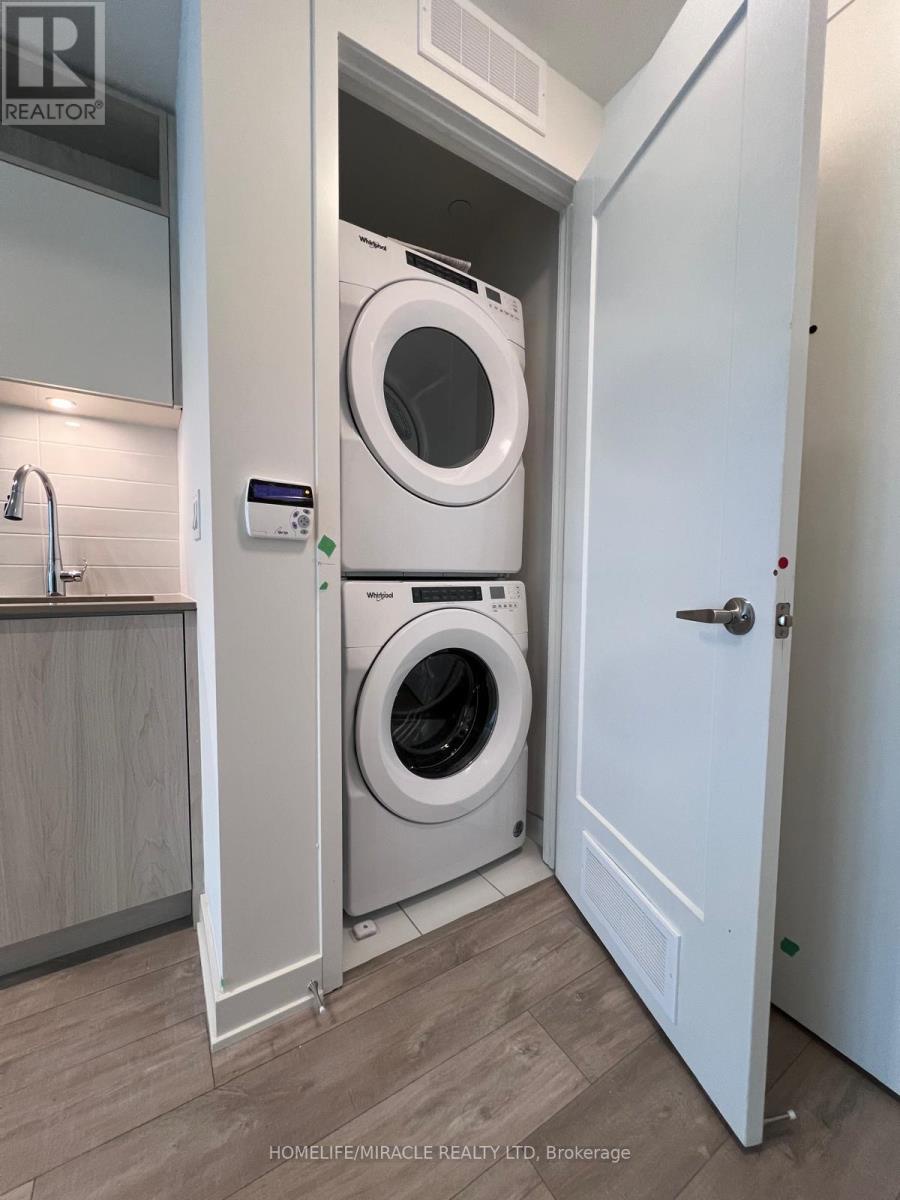 2423 - 135 Lower Sherbourne Street, Toronto (moss Park), Ontario