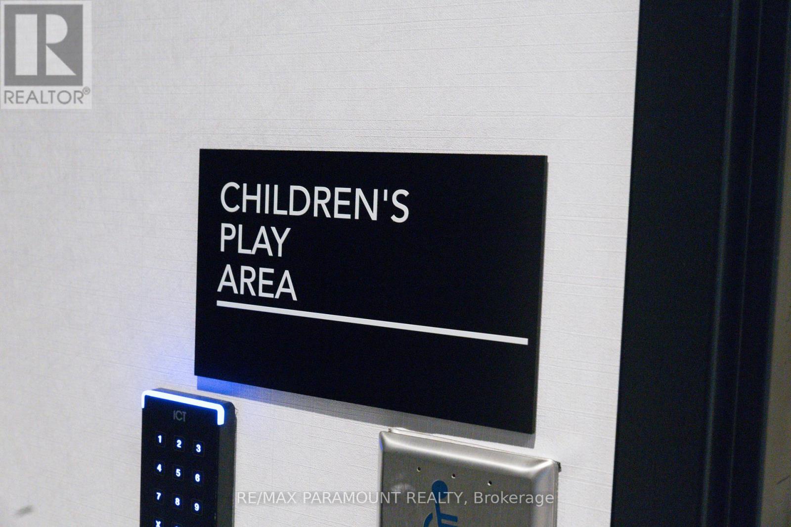 1111 - 30 Tretti Way, Toronto (clanton Park), Ontario