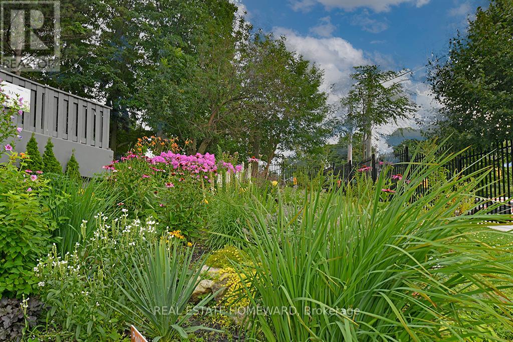 908 - 757 Victoria Park Avenue, Toronto (oakridge), Ontario