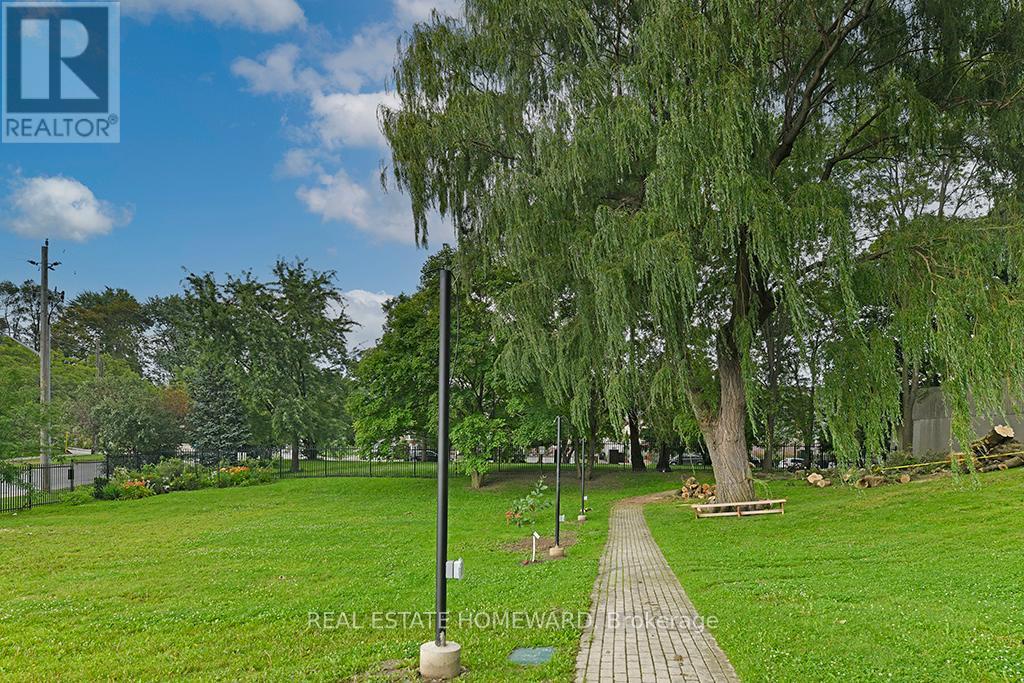 908 - 757 Victoria Park Avenue, Toronto (oakridge), Ontario