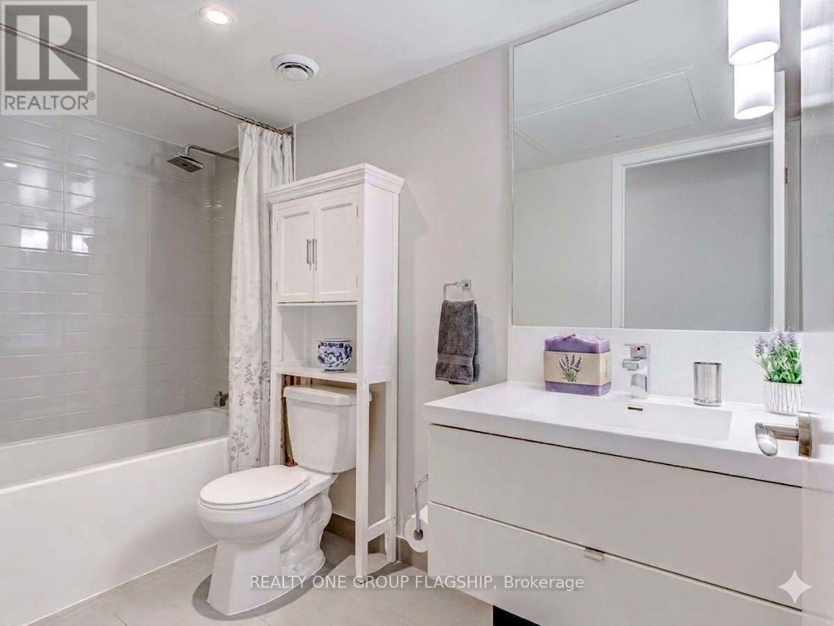 2405 - 9 Valhalla Inn Road, Toronto (islington-city Centre West), Ontario