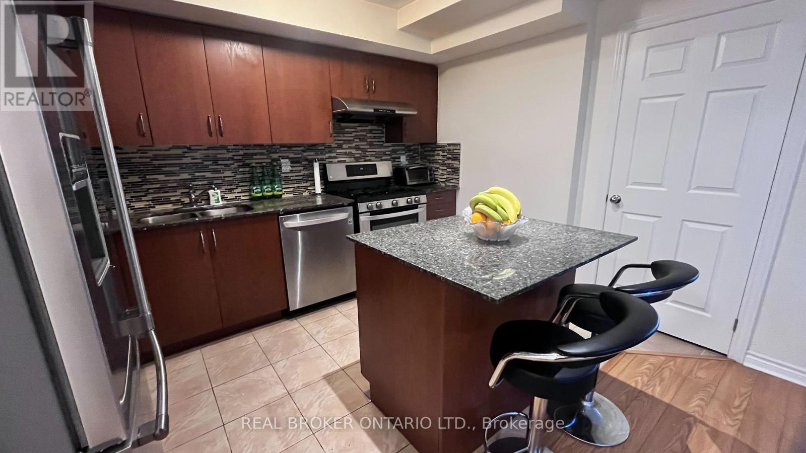 29 - 13 Eaton Park Lane, Toronto (l'amoreaux), Ontario