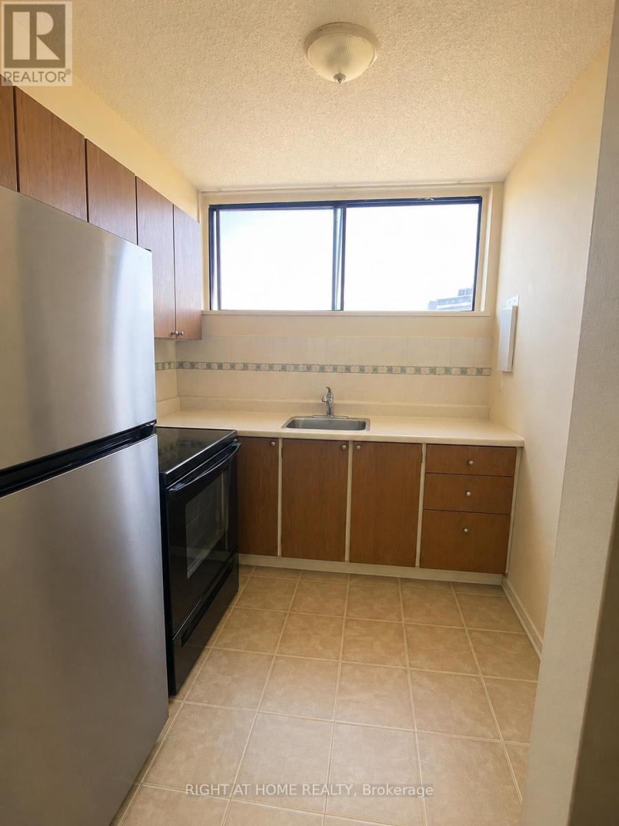 811 - 4673 Jane Street, Toronto (black Creek), Ontario