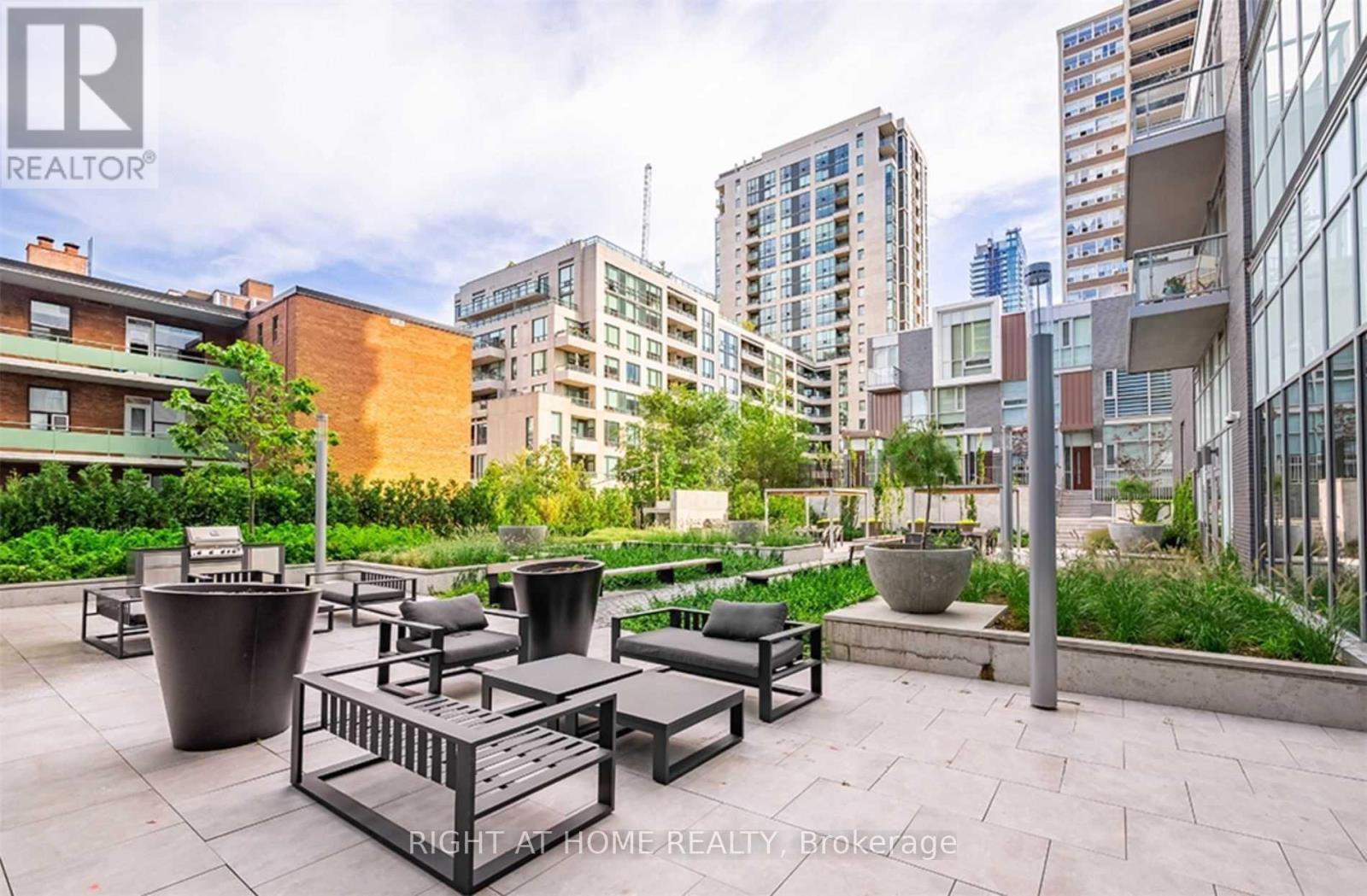 308 - 101 Erskine Avenue, Toronto (mount Pleasant West), Ontario