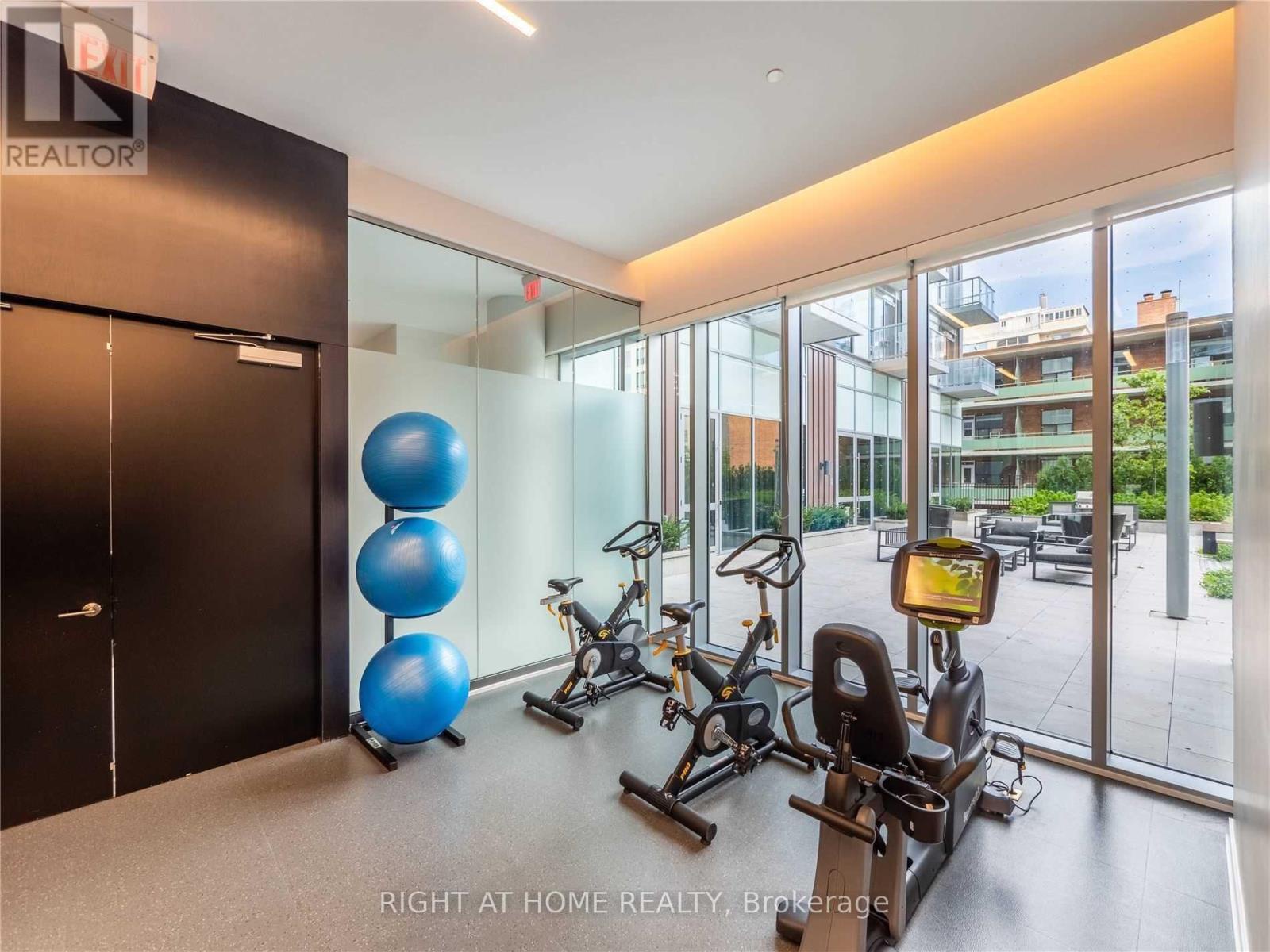 308 - 101 Erskine Avenue, Toronto (mount Pleasant West), Ontario