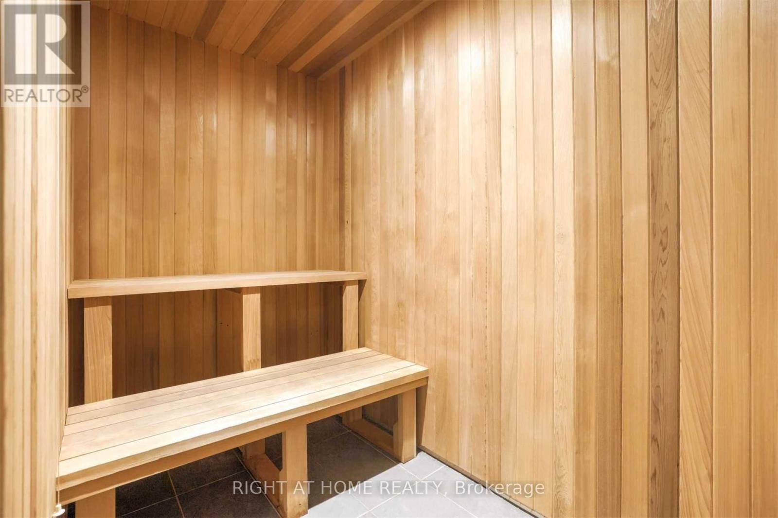 308 - 101 Erskine Avenue, Toronto (mount Pleasant West), Ontario