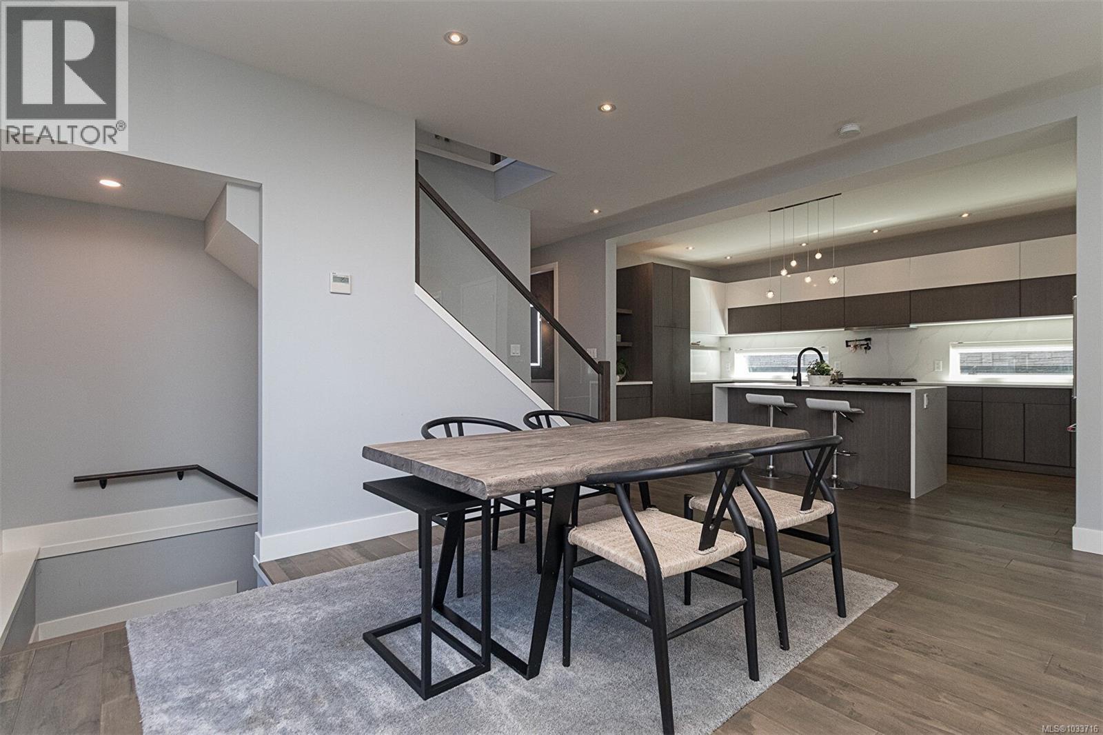 909 Bank St, Victoria, British Columbia