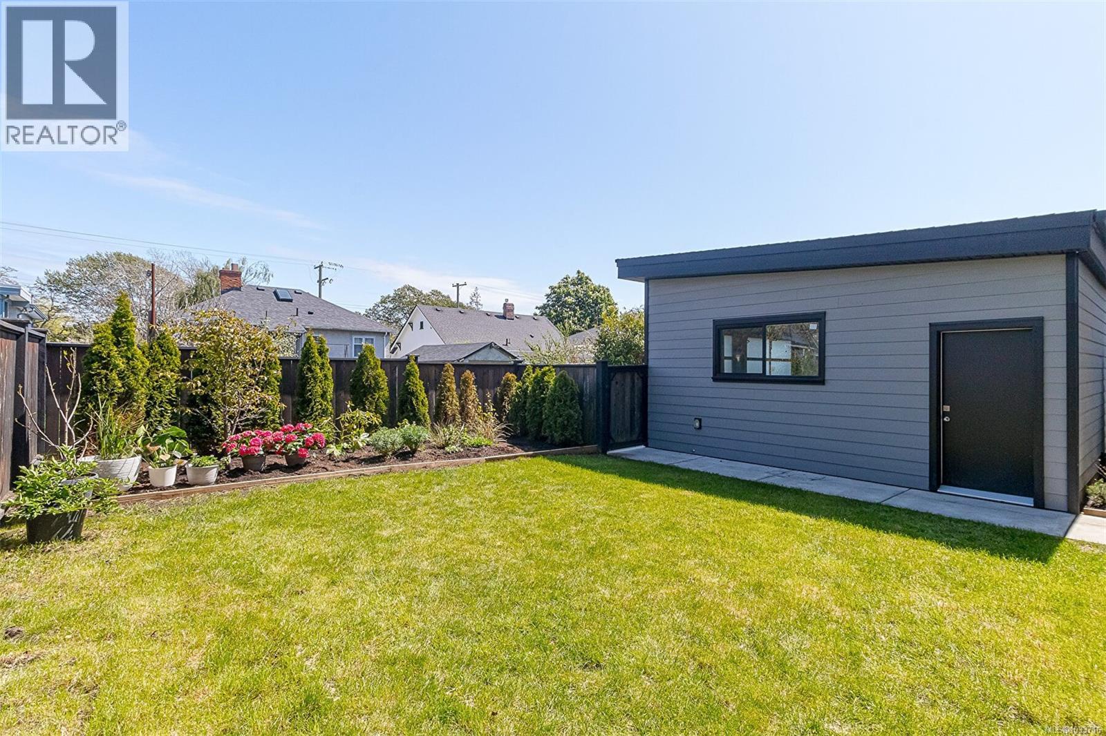 909 Bank St, Victoria, British Columbia