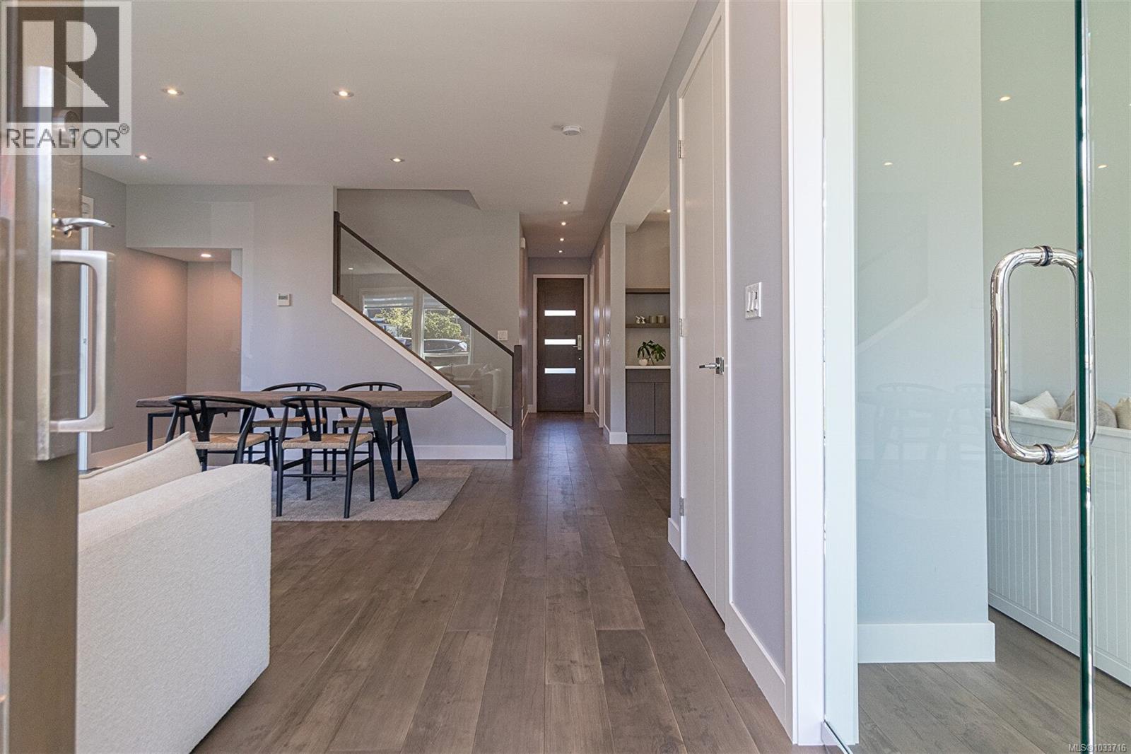 909 Bank St, Victoria, British Columbia