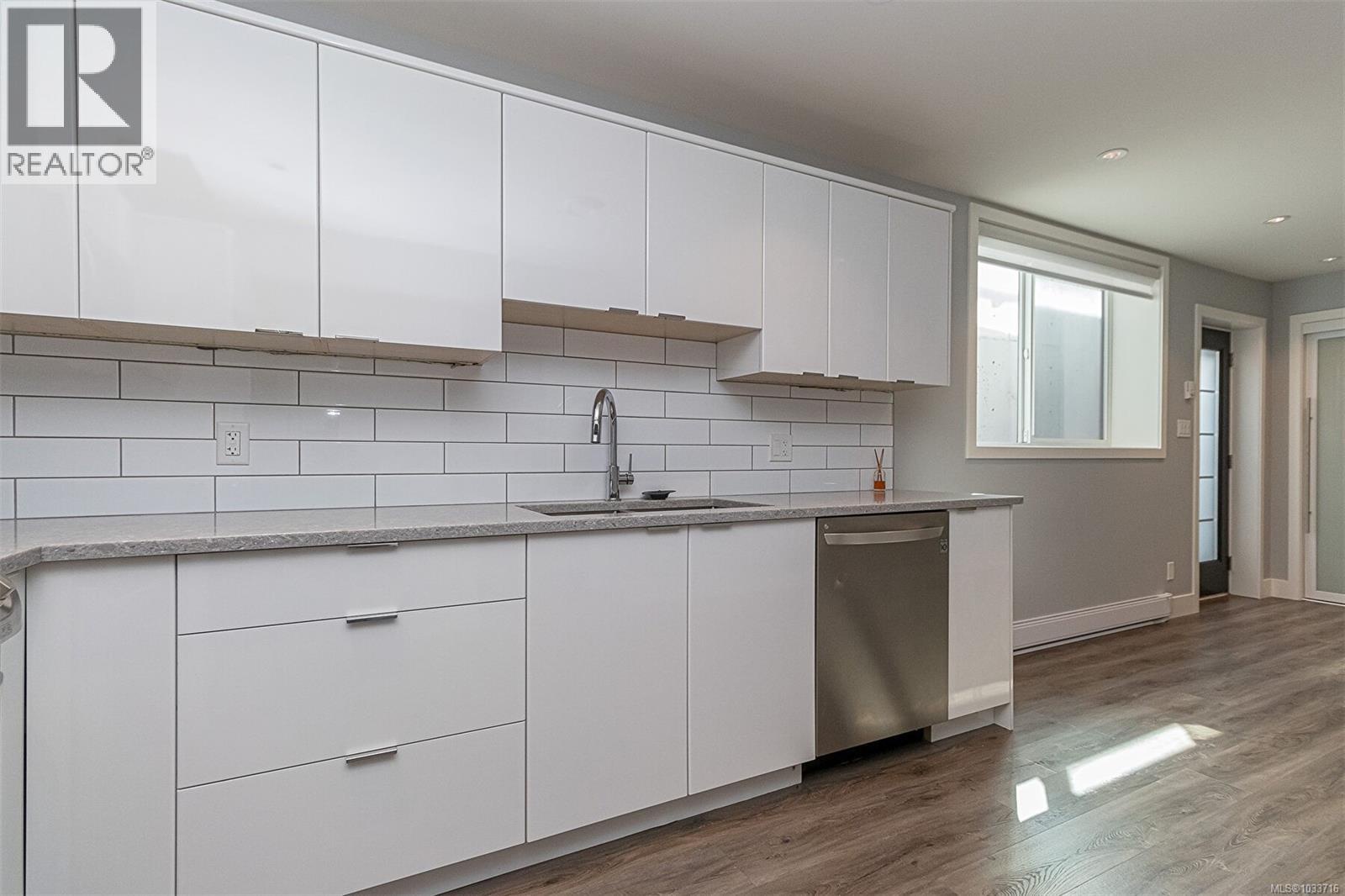 909 Bank St, Victoria, British Columbia