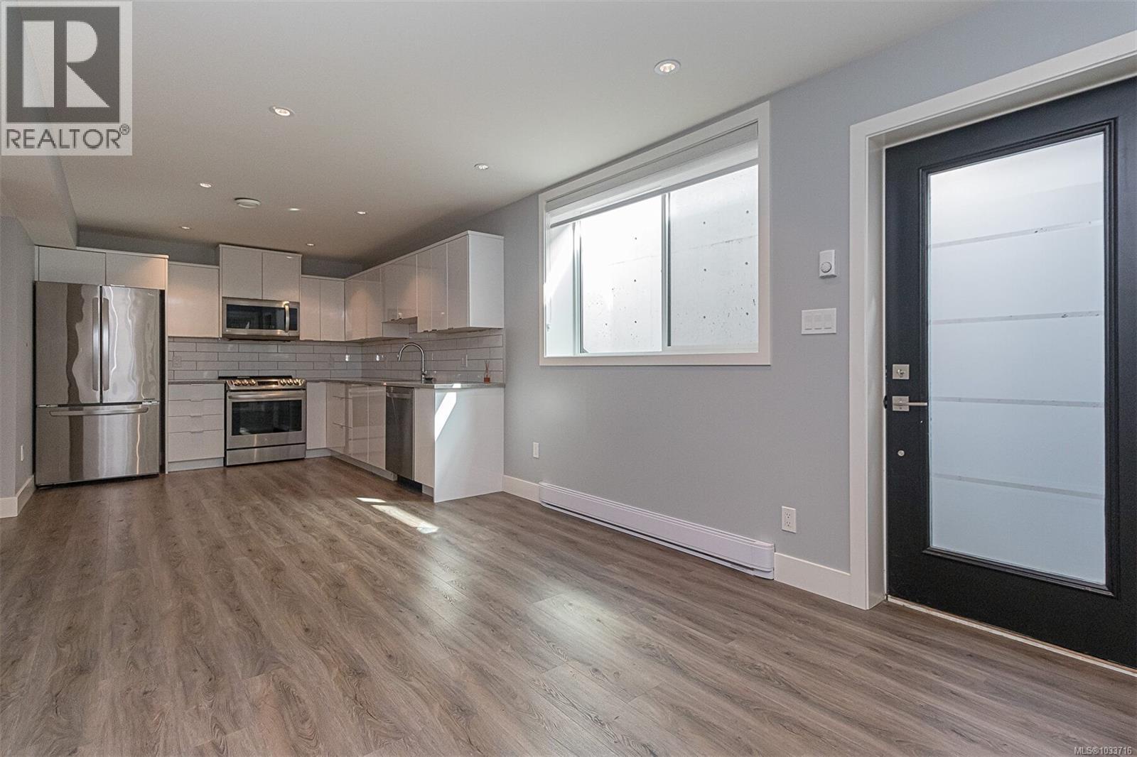 909 Bank St, Victoria, British Columbia