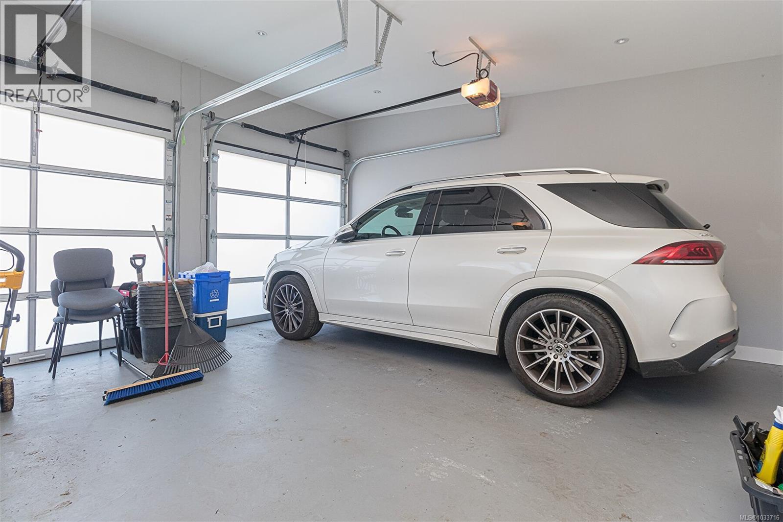 909 Bank St, Victoria, British Columbia