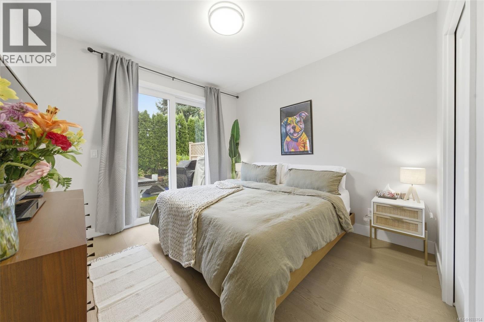 3 10490 Resthaven Dr, Sidney, British Columbia