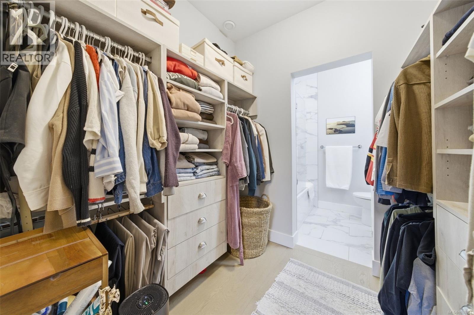 3 10490 Resthaven Dr, Sidney, British Columbia