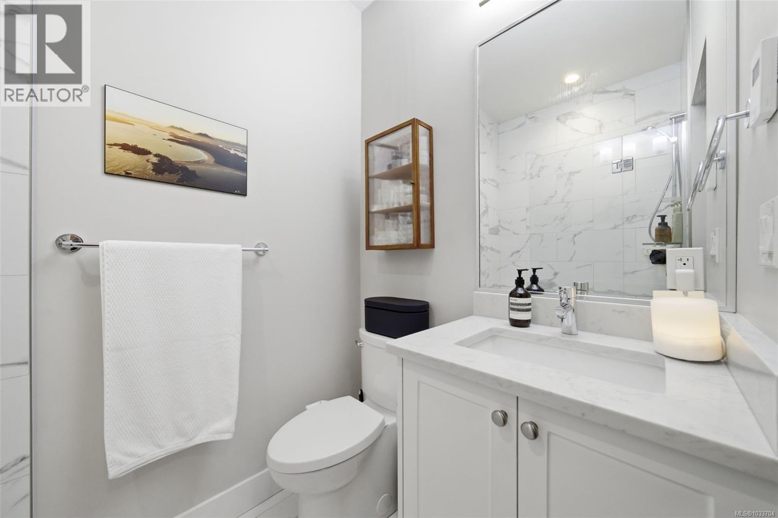 3 10490 Resthaven Dr, Sidney, British Columbia