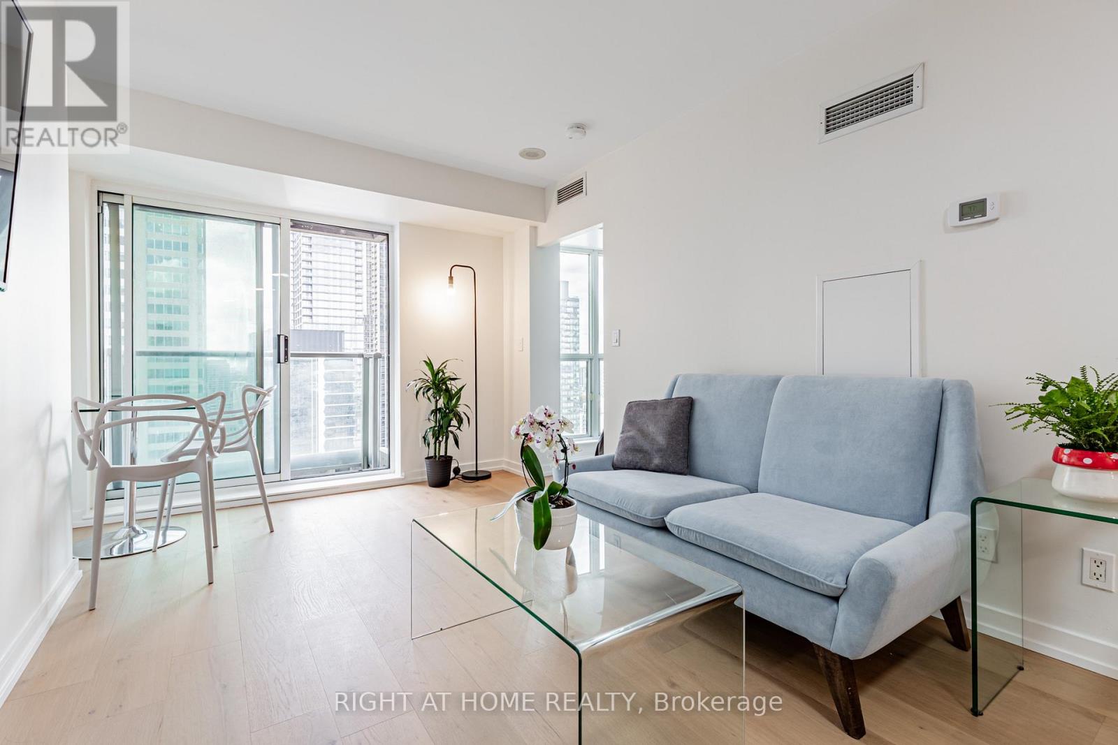 3116 - 8 Park Road, Toronto (annex), Ontario