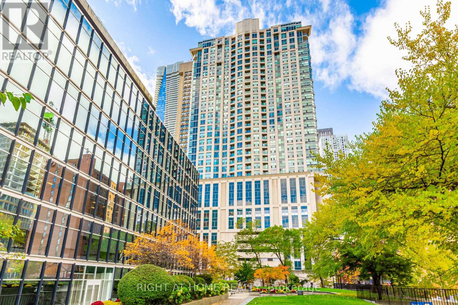3116 - 8 Park Road, Toronto (annex), Ontario